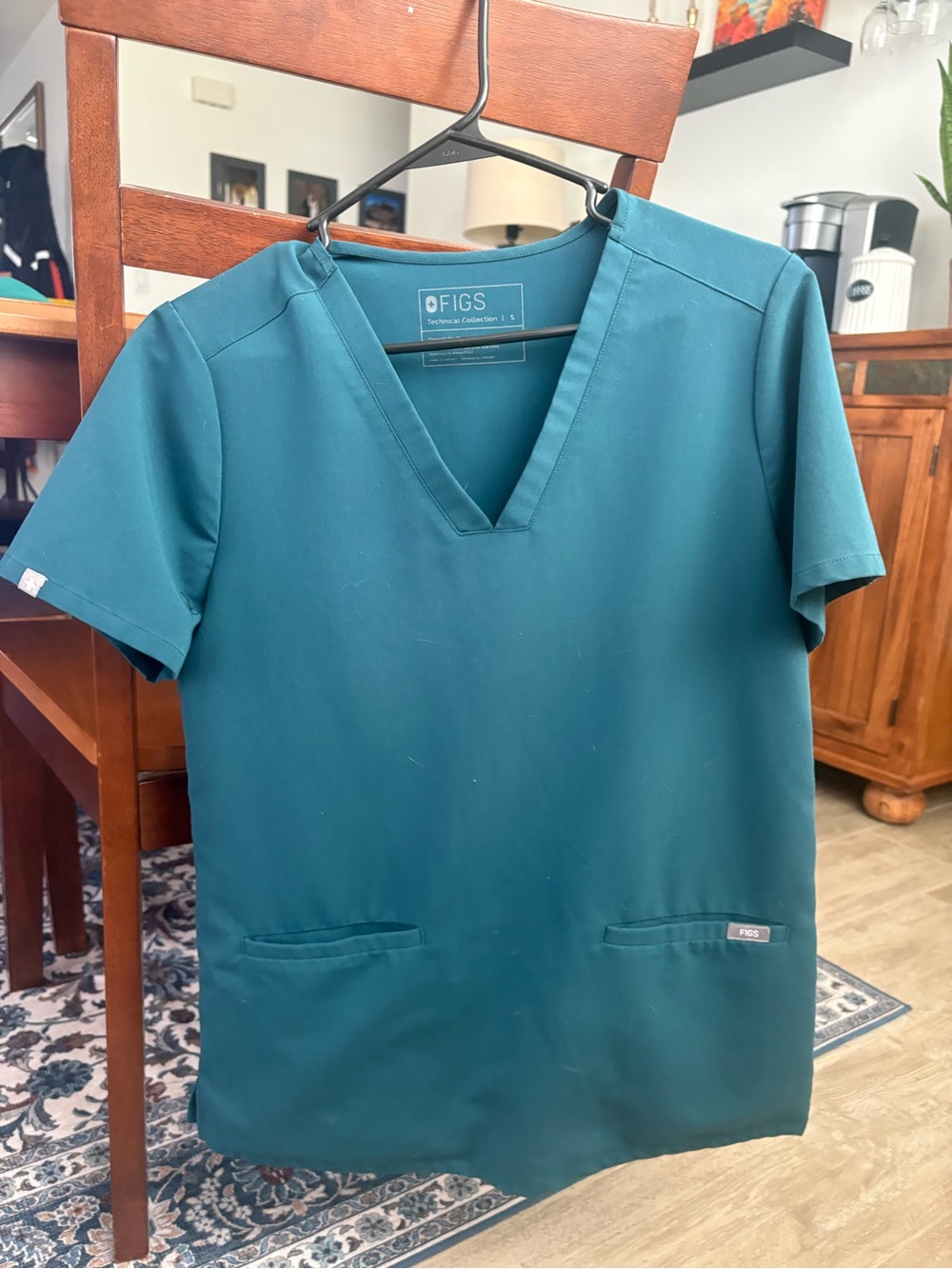 FIGS Men’s Teal V-Neck Scrub Top - Deep Teal